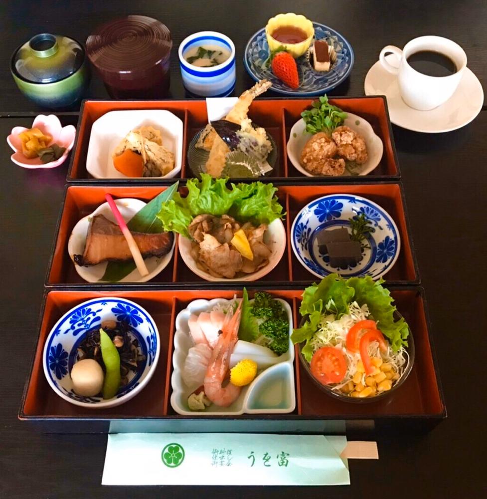 うを富　2020年お昼の松花堂弁当